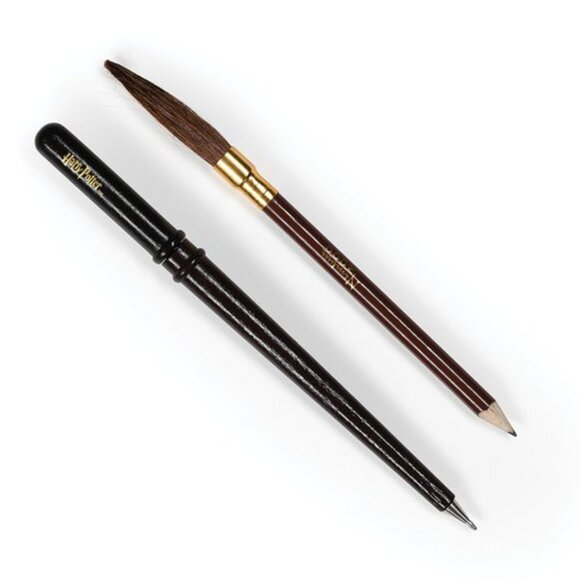 Harry Potter Sculpted Gryffindor Journal with Wand Pen and Broom Pencil - Picture 9 of 10
